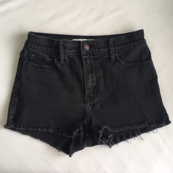 SOLD(on Merc) Abercrombie & Fitch black shorts - Picture 2 of 4